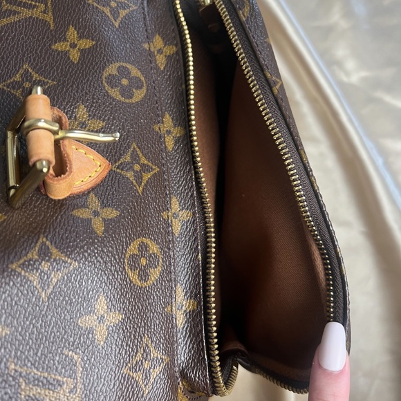 Louis Vuitton Montsouris Backpack GM - Picture 3 of 14